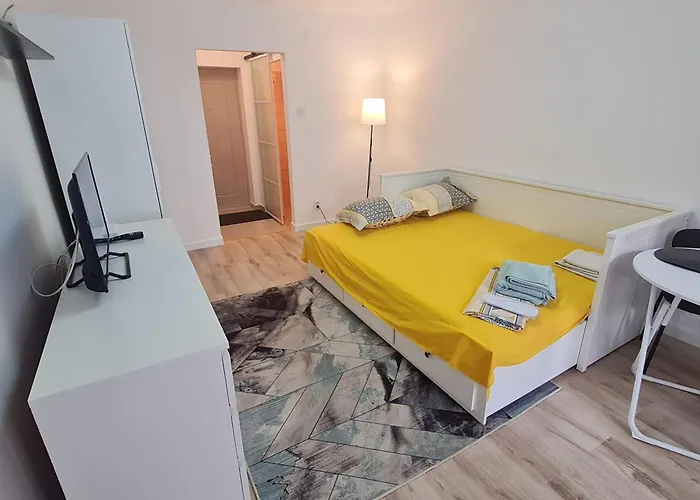 Arena Nationala Ior Apartman *